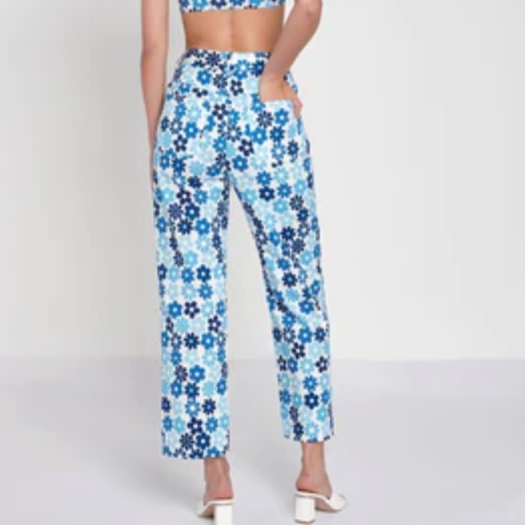 Another Girl Eco floral Cropped Hihh Rise Pants Women's Size 6 - Picture 7 of 10